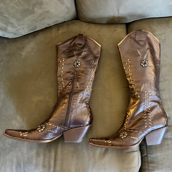 BCBG Leather Cowboy Boots Size 7 - Picture 4 of 16